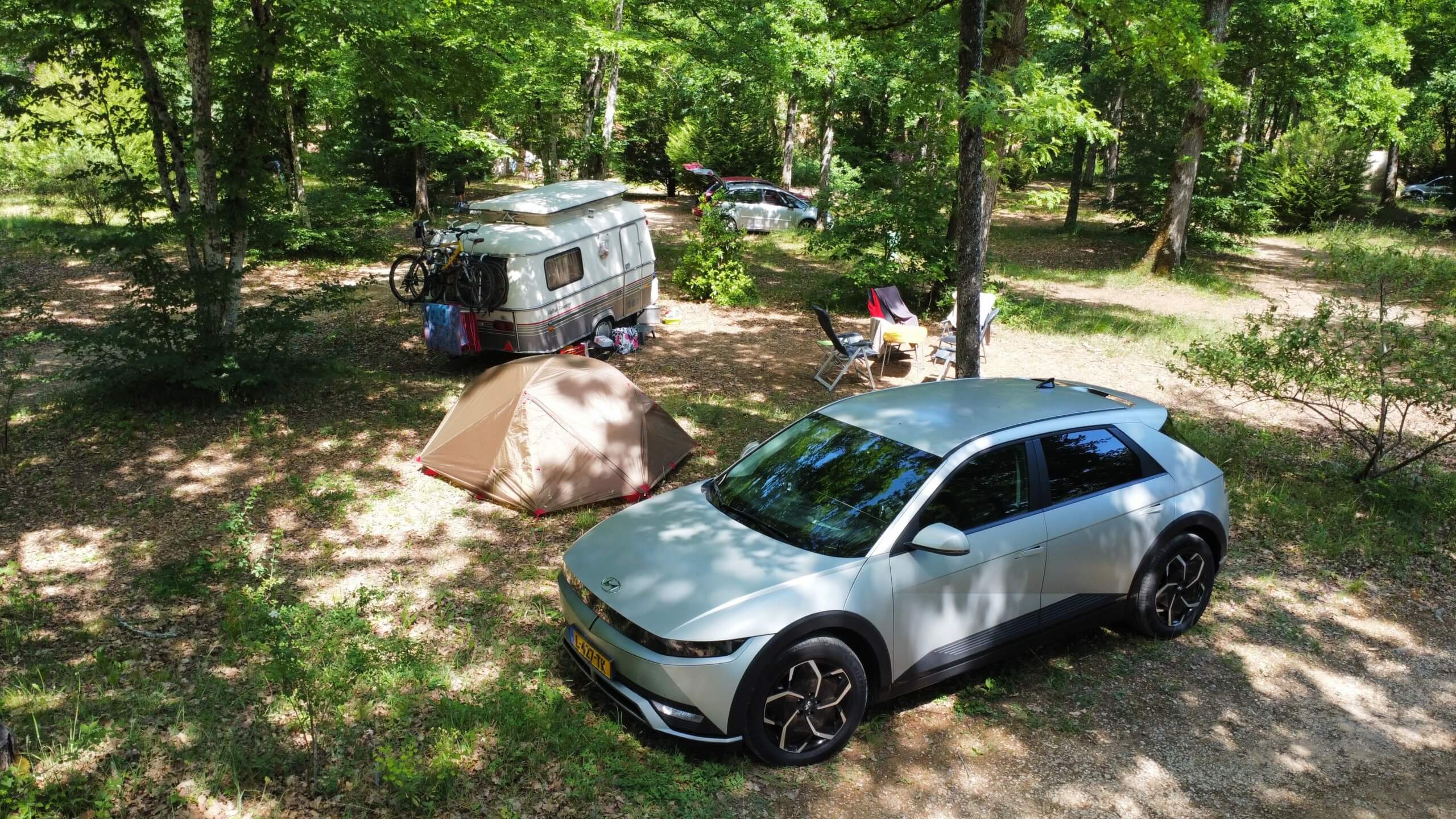 vijver Vervreemding kern Kamperen met elektrische auto én caravan - Camping met laadpaal